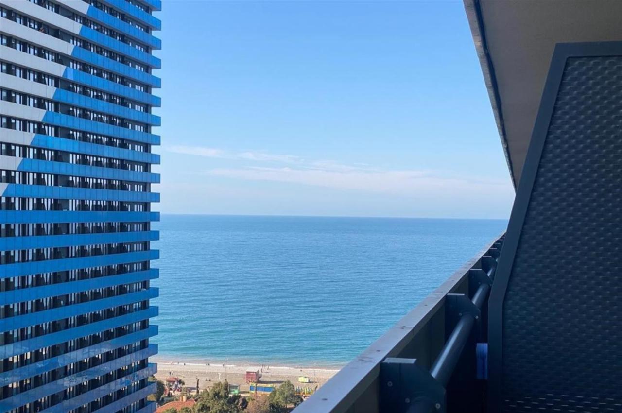 Orbi City Batumi Sea View Aparthotel Exterior photo